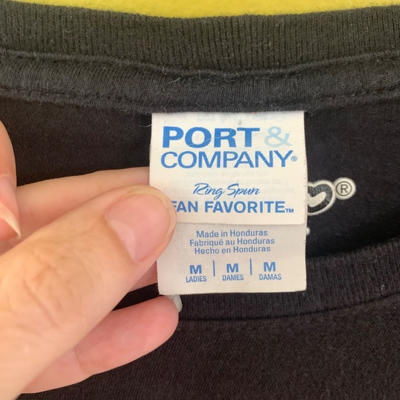 San Rio Hello Kitty tshirt - Picture 3 of 3